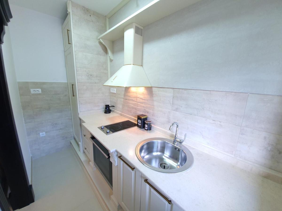 Clive Apartments โกตอร์ ภายนอก รูปภาพ