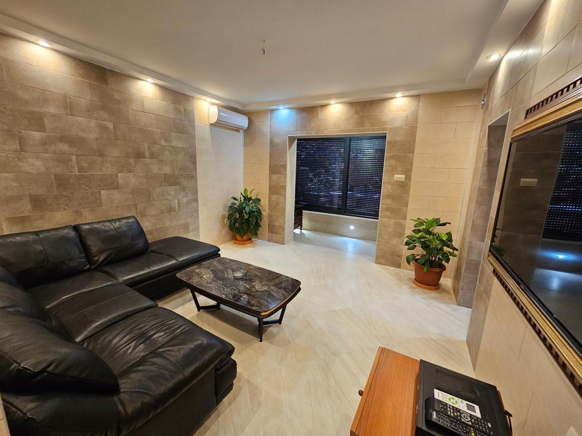 Clive Apartments โกตอร์ ภายนอก รูปภาพ
